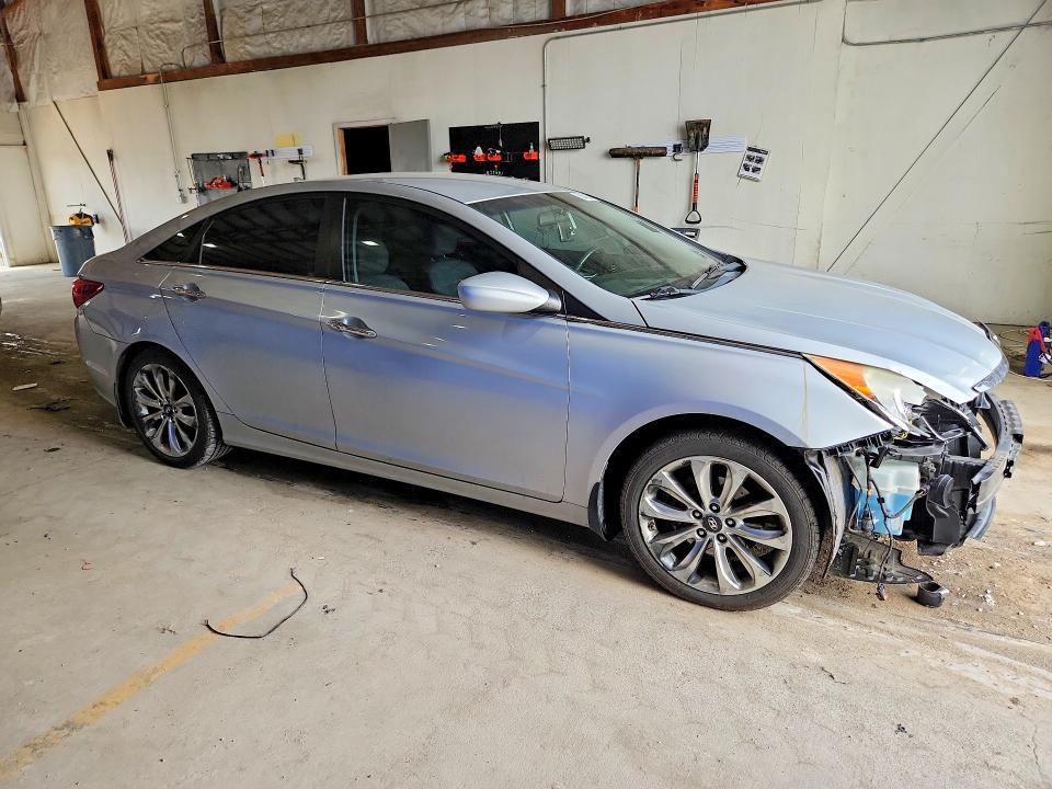 2011 HYUNDAI SONATA — Фото 4 из 12