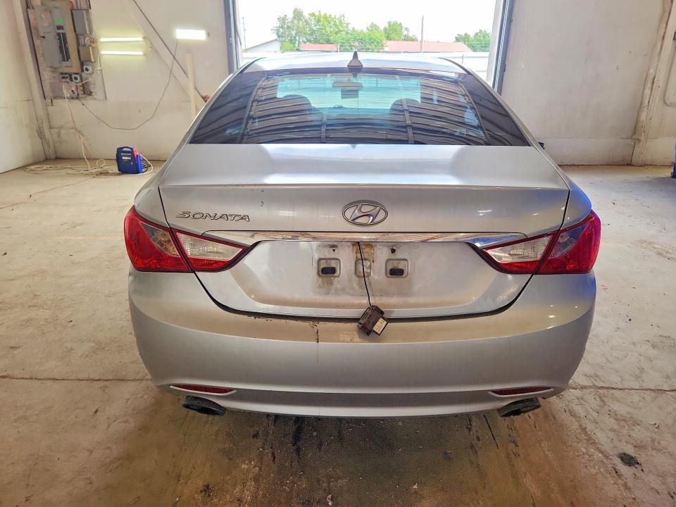 2011 HYUNDAI SONATA — Фото 6 из 12