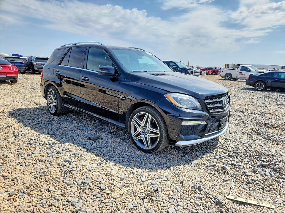 2015 MERCEDES-BENZ ML 63 AMG — Фото 4 из 13