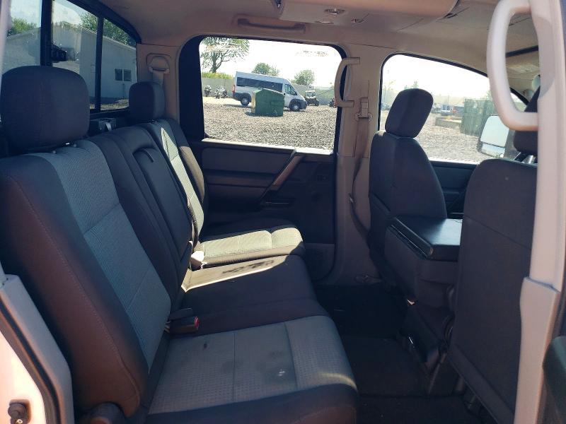1N6AA07B84N537651 2004 NISSAN TITAN photo no. 10