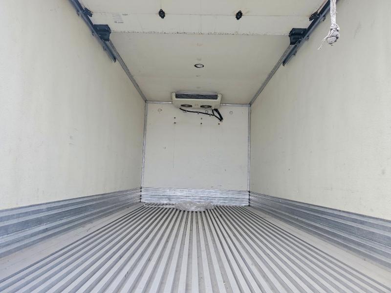 2015 MITSUBISHI FUSO FEC92S REFRIGERATED BOX TRUCK — Фото 10 из 12