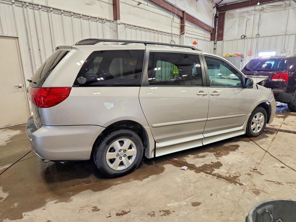 2007 TOYOTA SIENNA LE 8-PASSENGER — Фото 3 из 14