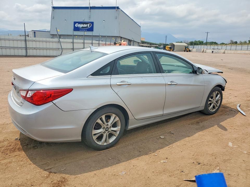 5NPEC4AC1BH091024 2011 HYUNDAI SONATA photo no. 3