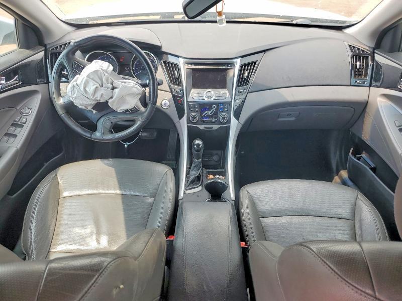 5NPEC4AC1BH091024 2011 HYUNDAI SONATA photo no. 8
