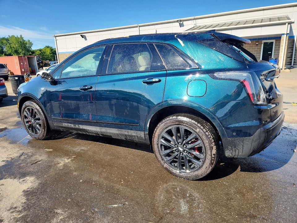 2026 CADILLAC XT5 SPORT — Фото 2 из 13