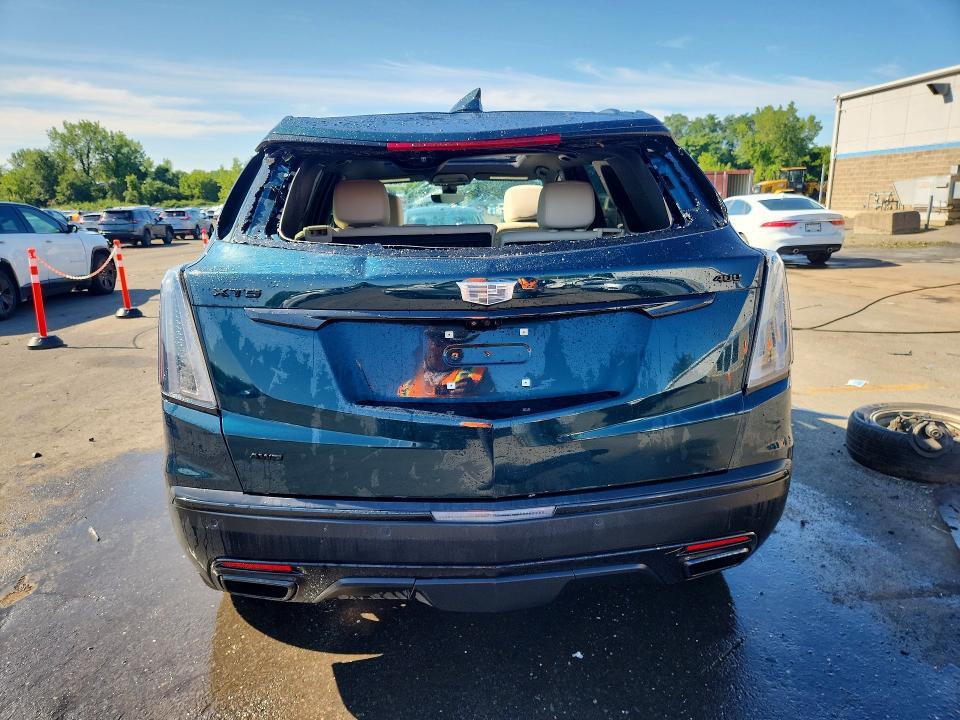 2026 CADILLAC XT5 SPORT — Фото 6 из 13