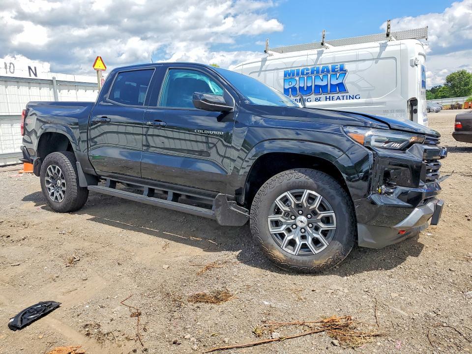 2026 CHEVROLET COLORADO Z71 — Фото 4 из 12