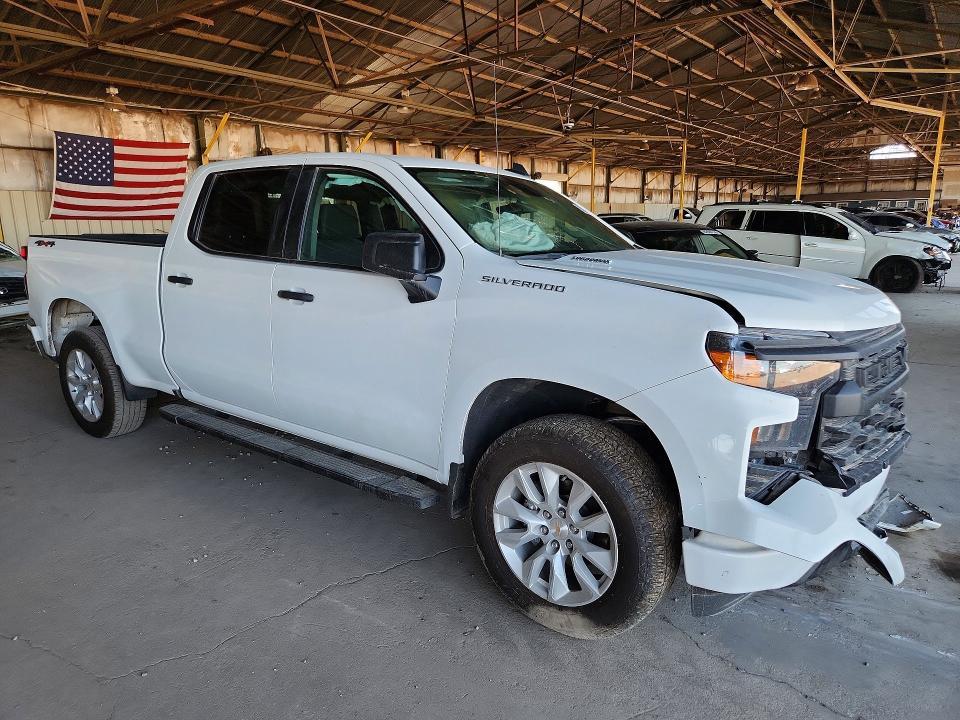 2026 CHEVROLET SILVERADO K1500 CUSTOM — Фото 4 из 12