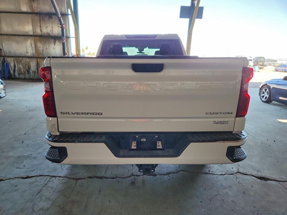 2026 CHEVROLET SILVERADO K1500 CUSTOM — Фото 6 из 12