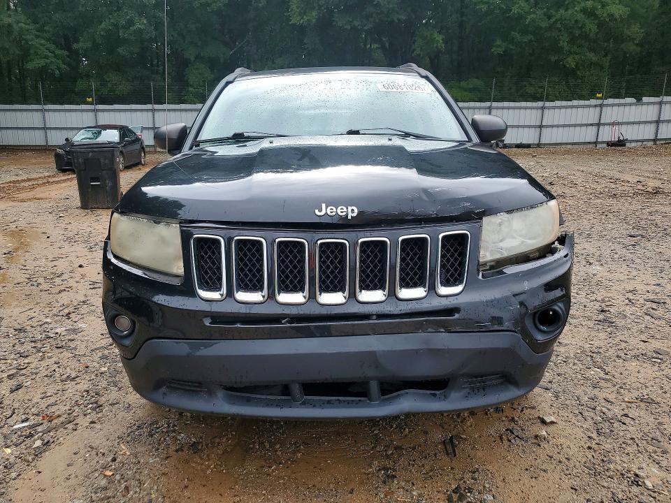1J4NT5FB3BD157255 2011 JEEP COMPASS photo no. 5