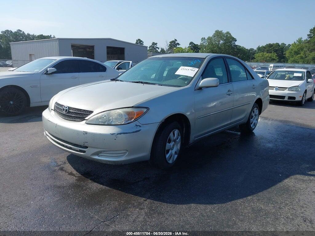 4T1BE32KX2U087052 2002 TOYOTA CAMRY photo no. 2