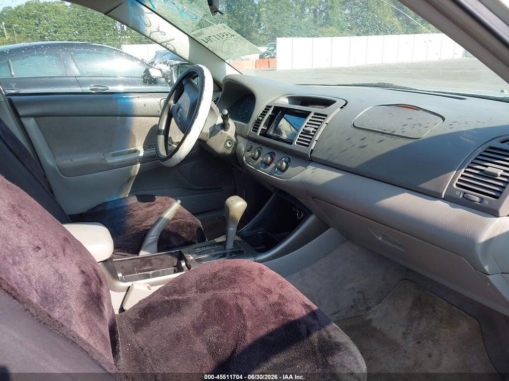 4T1BE32KX2U087052 2002 TOYOTA CAMRY photo no. 5