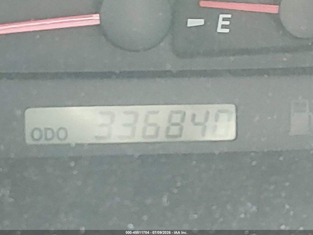 4T1BE32KX2U087052 2002 TOYOTA CAMRY photo no. 7