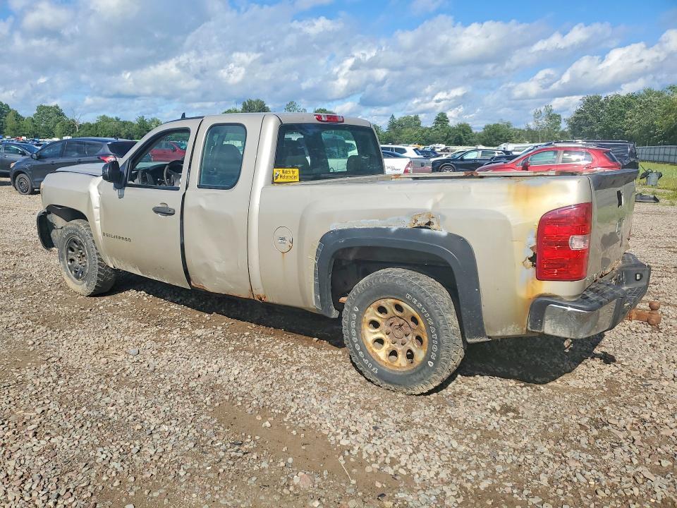 2008 CHEVROLET SILVERADO C1500 — Фото 2 из 12