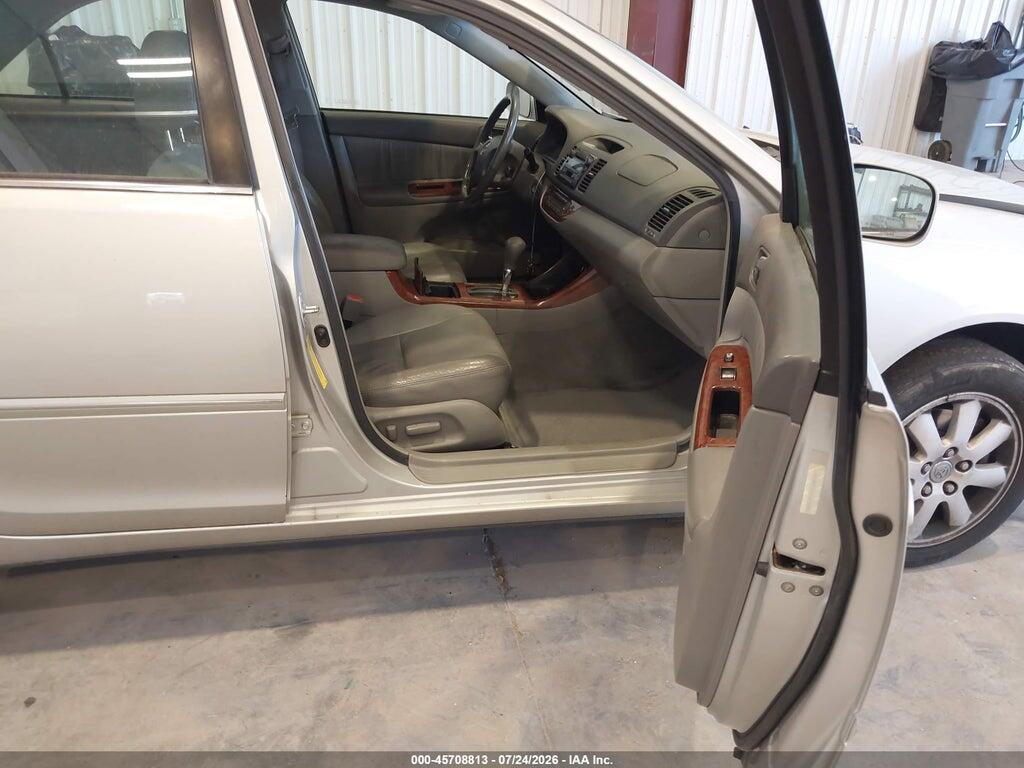 4T1BF30K92U019843 2002 TOYOTA CAMRY photo no. 5