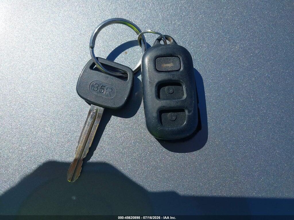 JTDBE30K020125774 2002 TOYOTA CAMRY photo no. 11