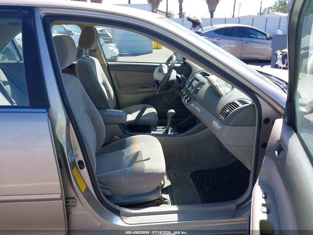 JTDBE30K020125774 2002 TOYOTA CAMRY photo no. 5