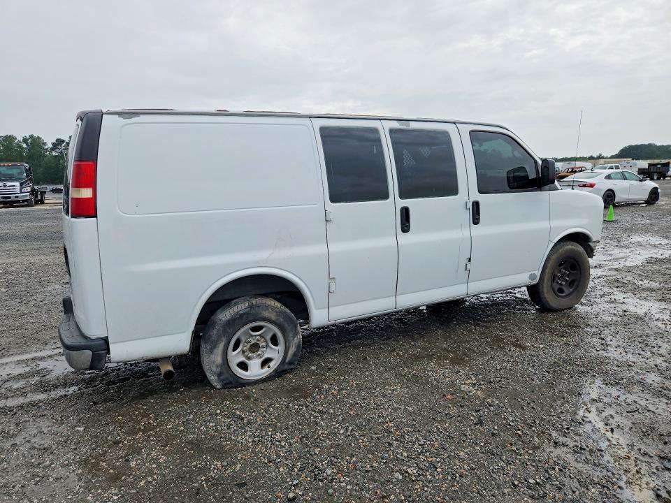 1GCFG15X481194832 2008 CHEVROLET EXPRESS G1500 photo no. 3