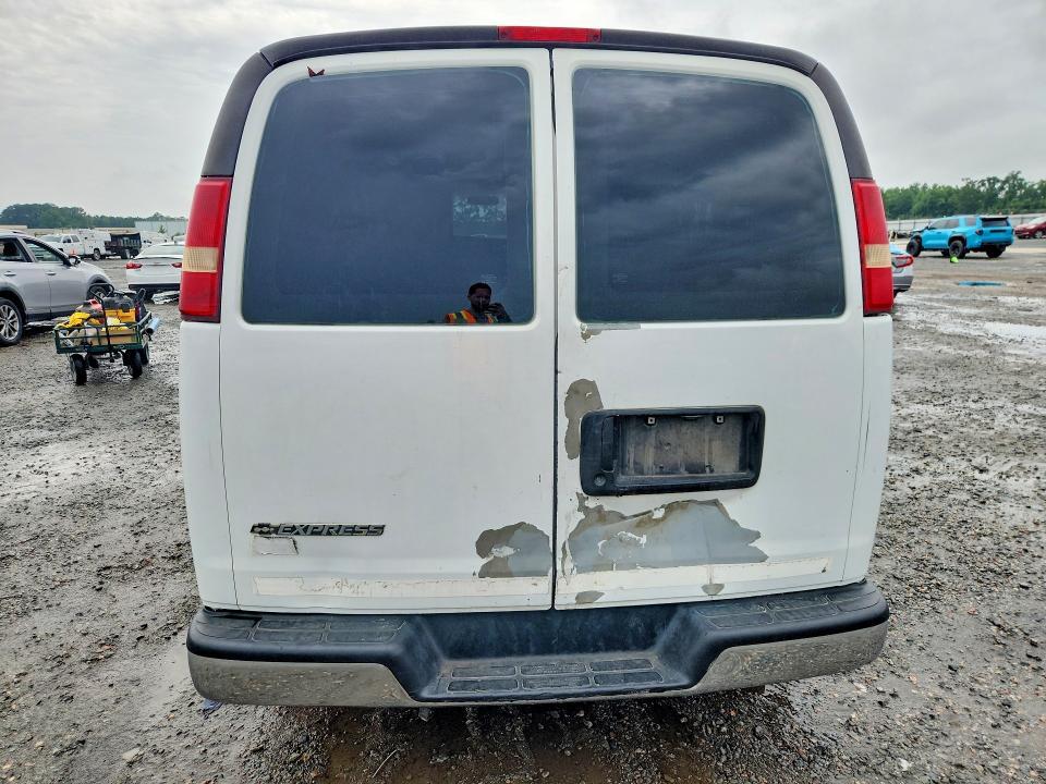 1GCFG15X481194832 2008 CHEVROLET EXPRESS G1500 photo no. 6