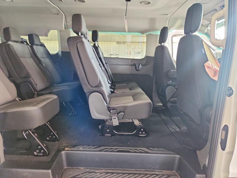 2026 FORD TRANSIT T-350 — Фото 11 из 13