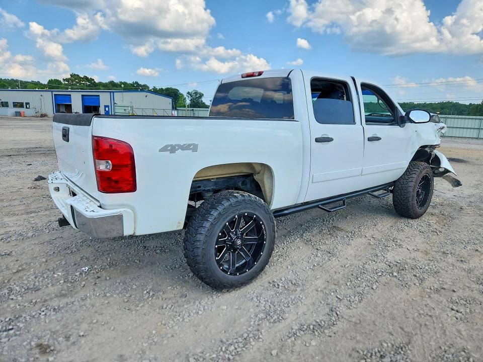 2008 CHEVROLET SILVERADO K1500 — Фото 3 из 12