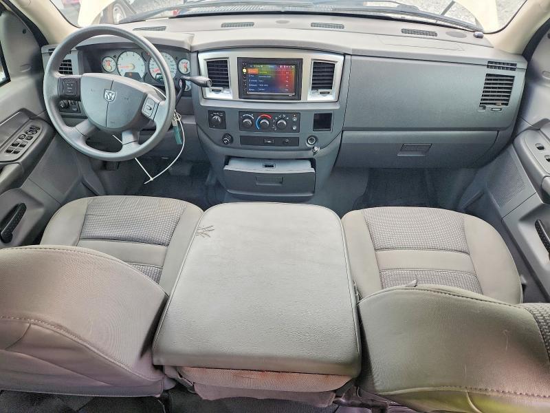 2008 DODGE RAM 1500 ST — Фото 8 из 12