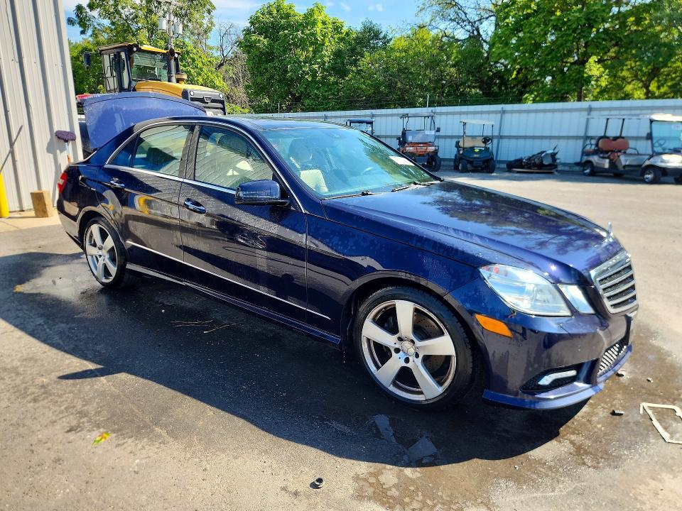2011 MERCEDES-BENZ E 350 4MATIC — Фото 4 из 12
