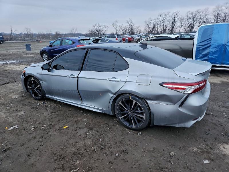 2020 TOYOTA CAMRY XSE — Фото 2 из 12