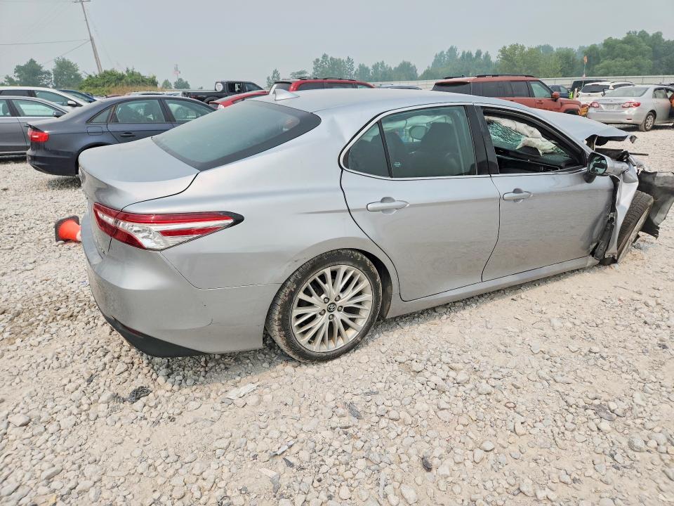 4T1F11AK4LU905038 2020 TOYOTA CAMRY photo no. 3
