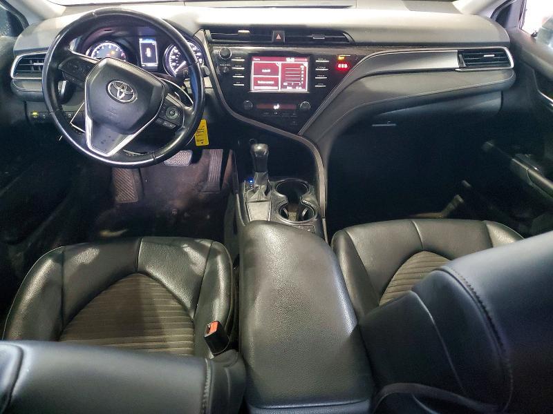 2020 TOYOTA CAMRY SE — Фото 8 из 12