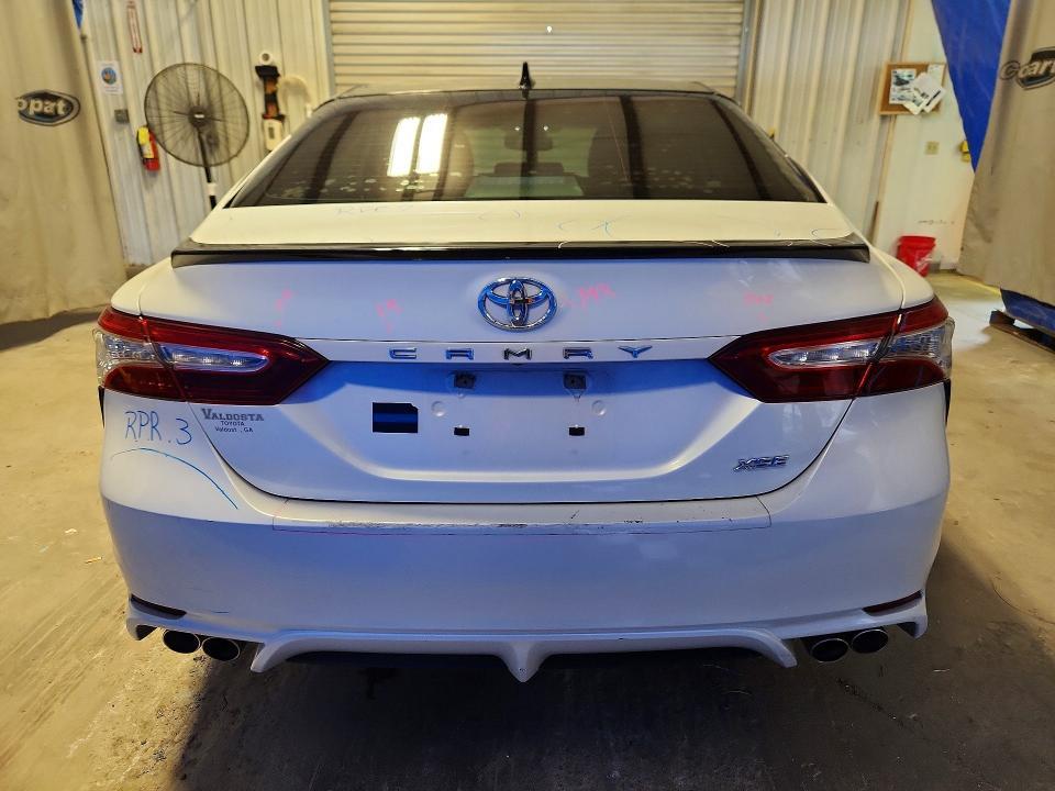2020 TOYOTA CAMRY XSE — Фото 6 из 13