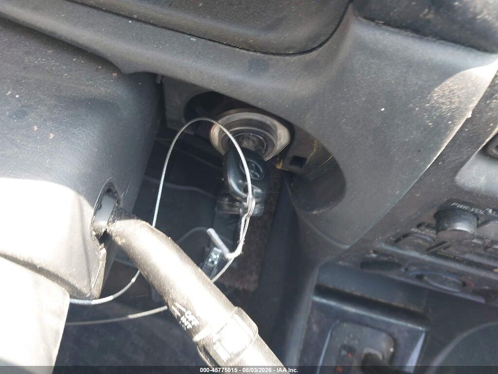 2T1CF22P72C560463 2002 TOYOTA CAMRY SOLARA photo no. 10