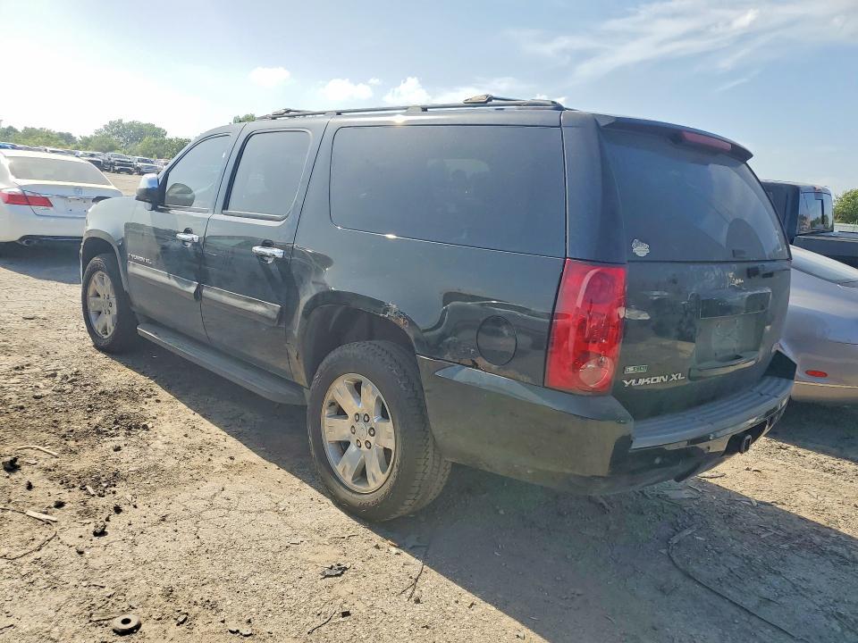 2008 GMC YUKON XL K1500 — Фото 2 из 13