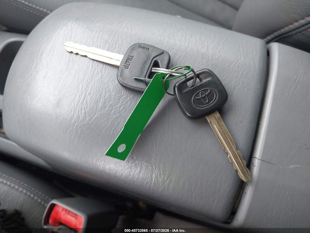 JTEGH20V520057193 2002 TOYOTA RAV4 photo no. 11