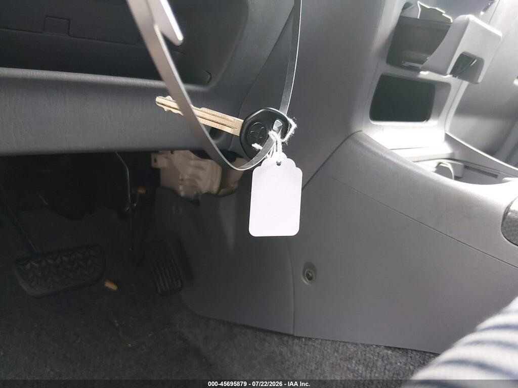 JTEHH20V820144333 2002 TOYOTA RAV4 photo no. 11