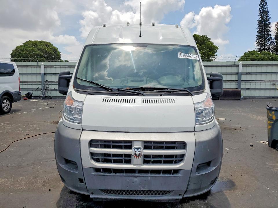 2015 RAM PROMASTER 3500 DELIVERY VAN — Фото 5 из 13