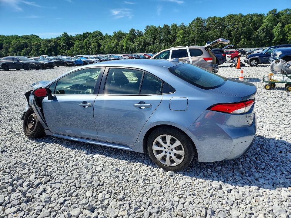 2020 TOYOTA COROLLA LE — Фото 2 из 12