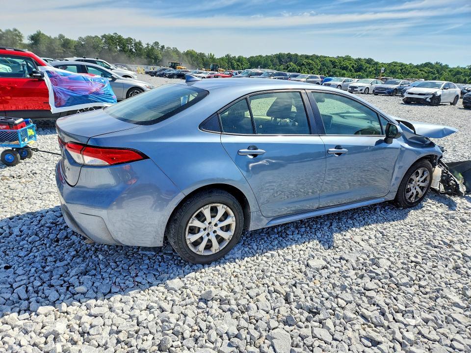 2020 TOYOTA COROLLA LE — Фото 3 из 12