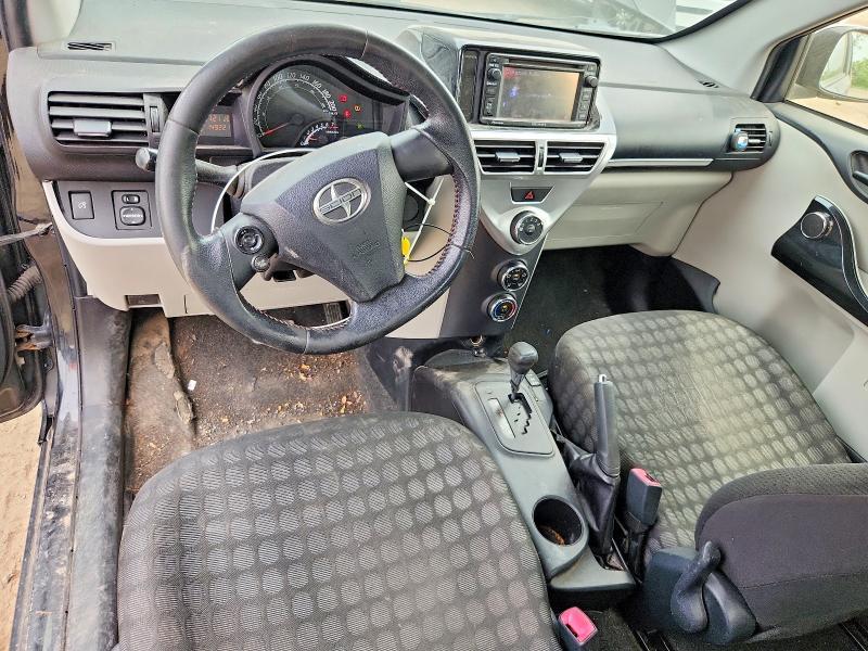 2015 SCION IQ BASE — Фото 8 из 12