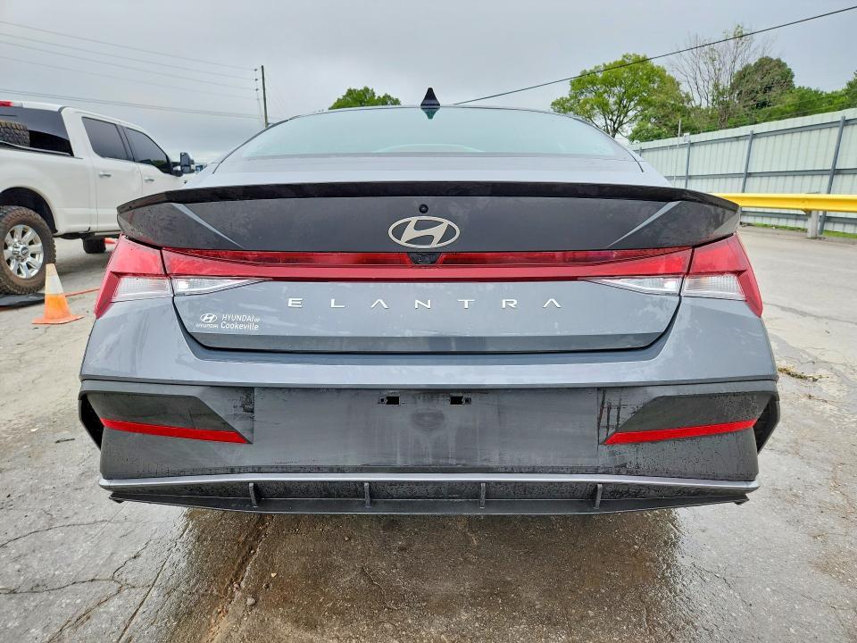 2026 HYUNDAI ELANTRA SEL SPORT — Фото 6 из 13