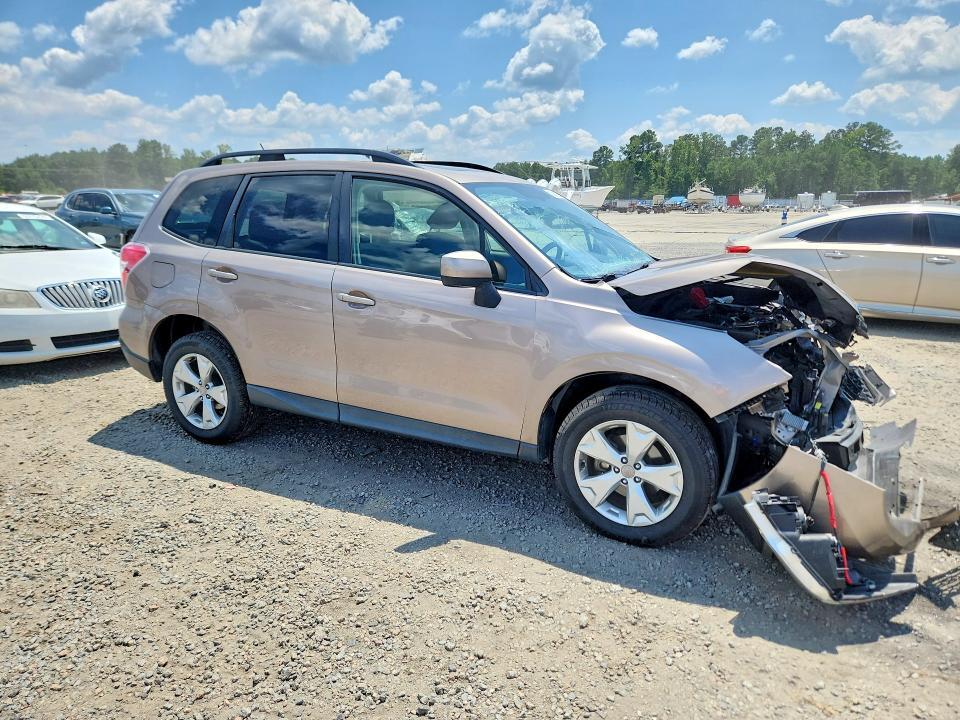 JF2SJADC7FH574235 2015 SUBARU FORESTER photo no. 4
