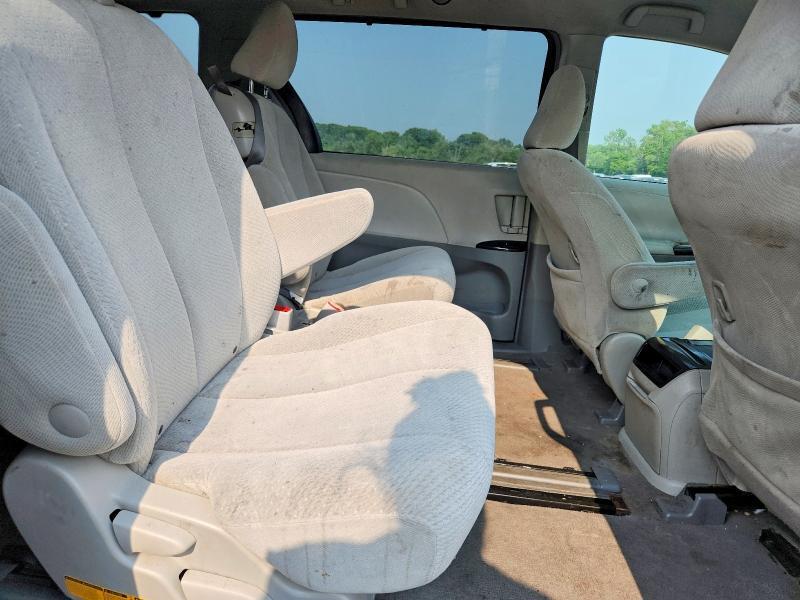 5TDKK3DC5BS099391 2011 TOYOTA SIENNA photo no. 11