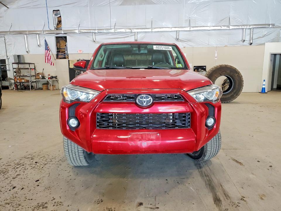2015 TOYOTA 4RUNNER SR5 PREMIUM — Фото 5 из 14