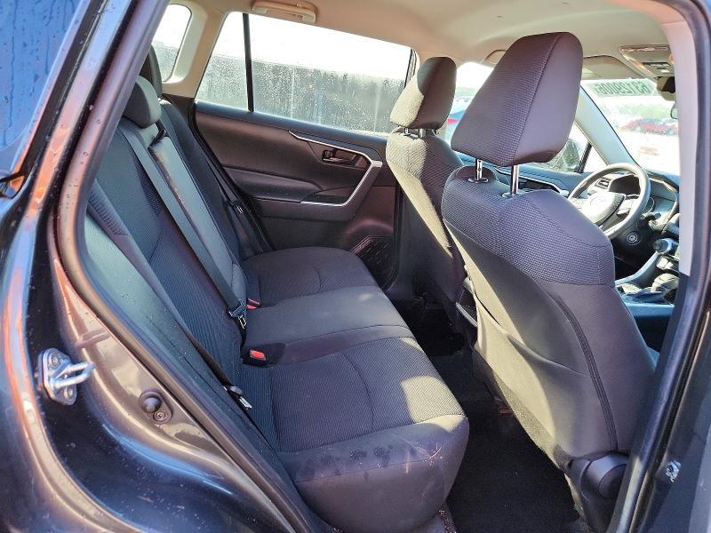 2020 TOYOTA RAV4 LE — Фото 10 из 12