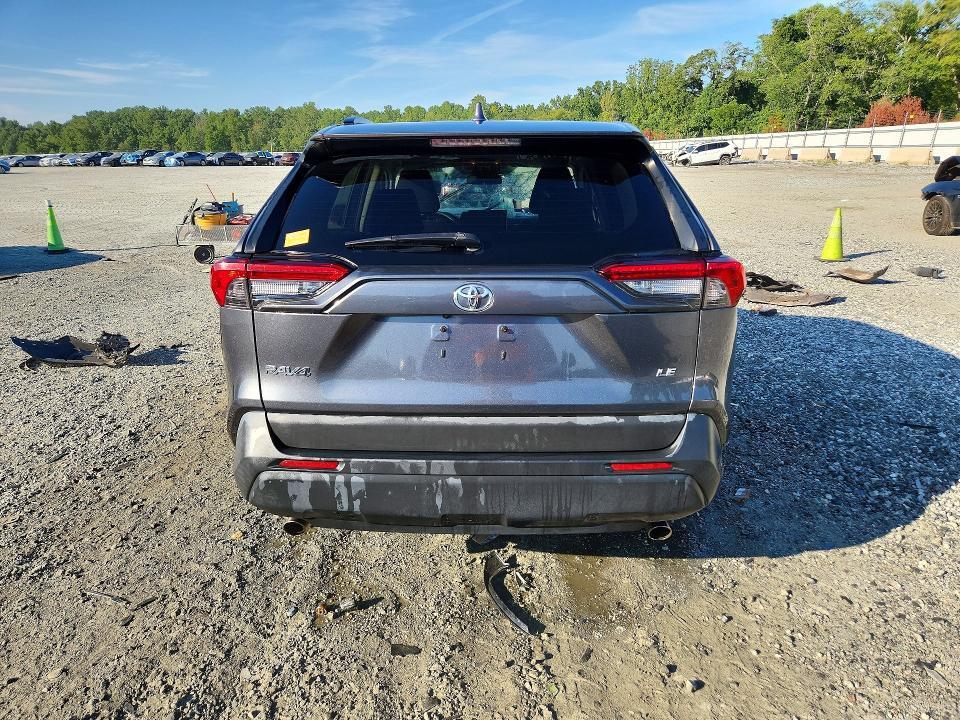 2020 TOYOTA RAV4 LE — Фото 6 из 12