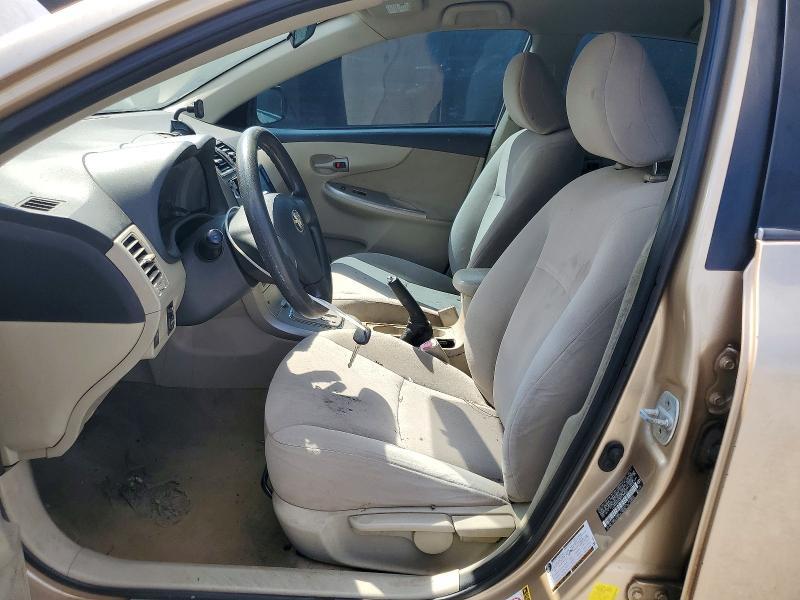 2011 TOYOTA COROLLA LE — Фото 7 из 12