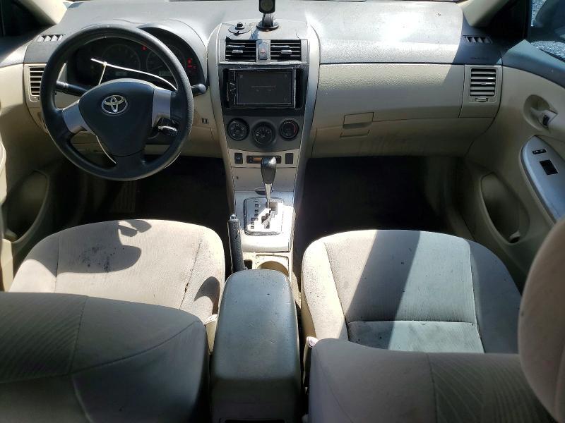 2011 TOYOTA COROLLA LE — Фото 8 из 12