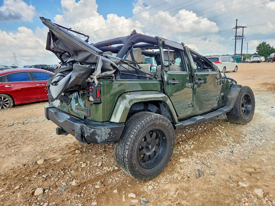 2008 JEEP WRANGLER UNLIMITED SAHARA — Фото 3 из 12