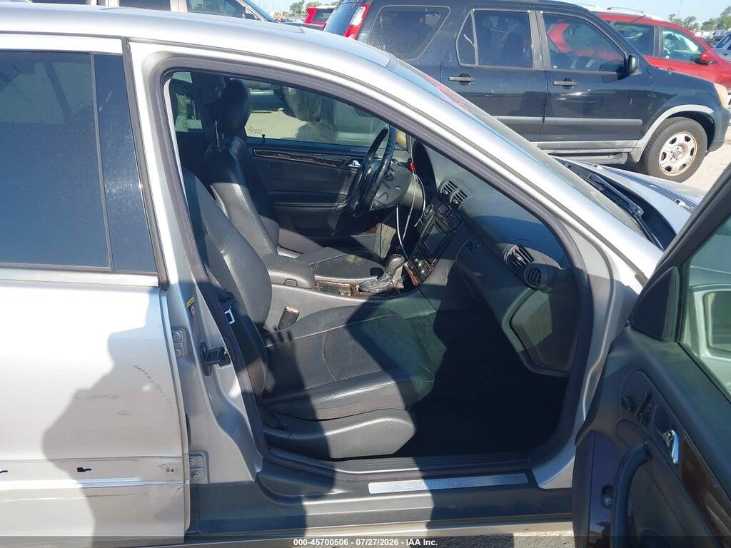 WDBRF81J04F536427 2004 MERCEDES-BENZ C 240 photo no. 5