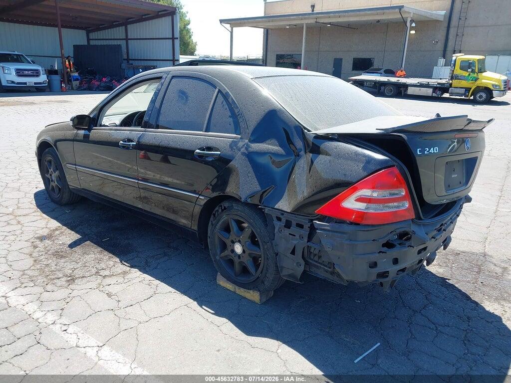 WDBRF61J24F547627 2004 MERCEDES-BENZ C 240 photo no. 3